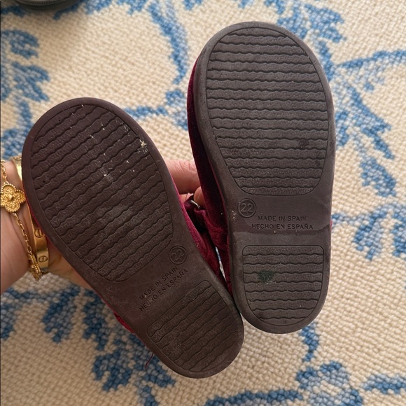 Chic Kids Velvet Burgundy Dress Shoes - Picture 2 of 2